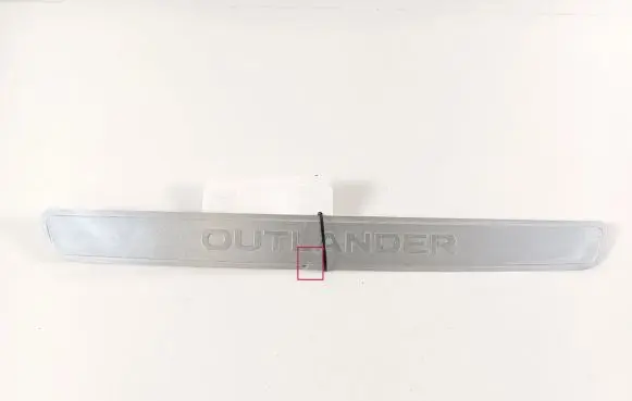 Mitsubishi Outlander Front sill trim cover 7250A009