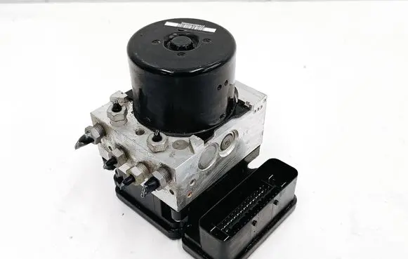 Volvo XC60 ABS Pump P31423348 15W452