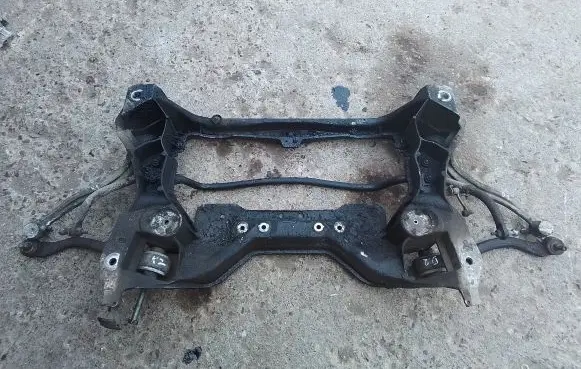Mercedes-Benz C W203 Front subframe