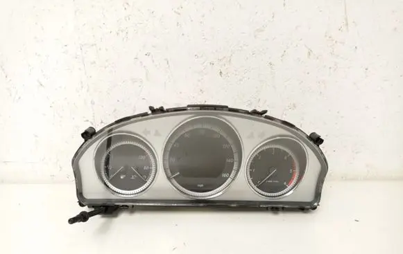 Mercedes-Benz C W204 Speedometer (instrument cluster) A2044400811