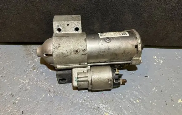 BMW 5 G30 G31 Starter motor 8588898 A1215036 RSW22A11
