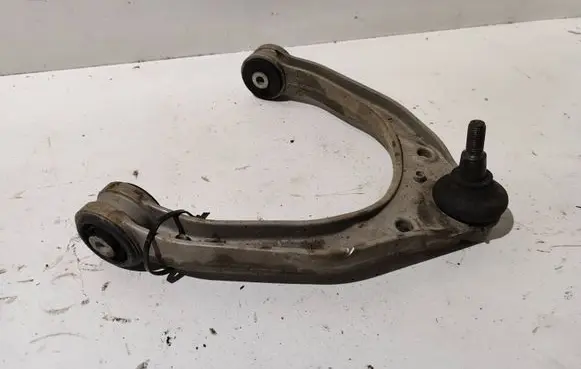 Volkswagen Touareg I Front upper control arm/wishbone 7L0407047A