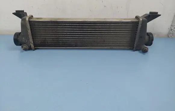 Mercedes-Benz A W168 Intercooler radiator A1685000000 01009990000