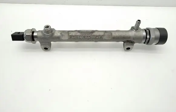 Volkswagen Golf VII Fuel main line pipe 04L089D R04L125 057130764AB