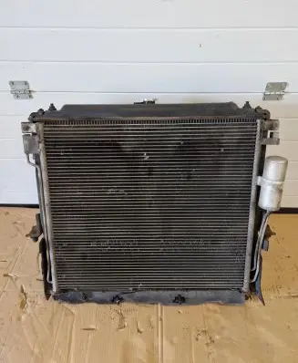 Nissan Navara D40 Radiator set PA66GF30