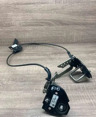 BMW 5 F10 F11 Engine bonnet/hood lock/latch loop/hook 7183763 7183764