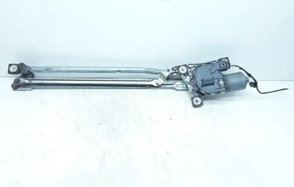 Front wiper linkage and motor