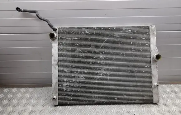 BMW 7 F01 F02 F03 F04 Coolant radiator 17117570094 7570094