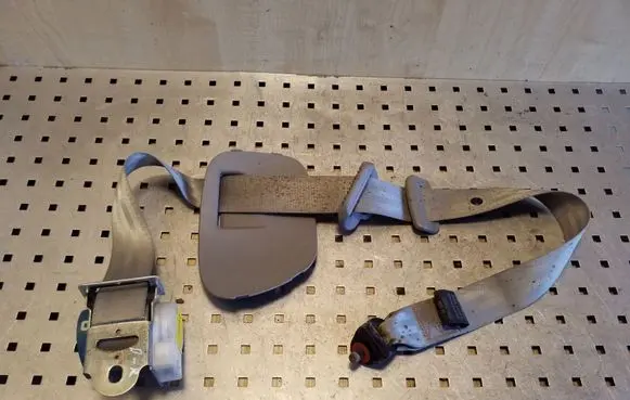 Hyundai Santa Fe Third row seat belt 898202B300J4