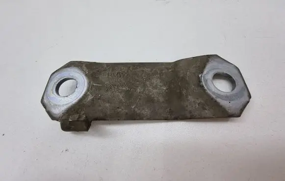 BMW 5 F10 F11 Sway bar bush bracket, front 6777642