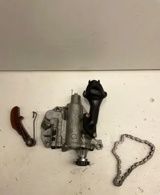 Seat Leon (5F) Oil pump 06k115251j 182741304