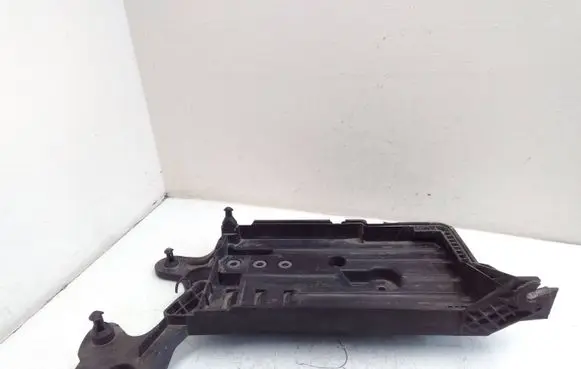 Battery tray