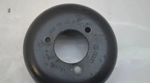 Audi A4 S4 B7 8E 8H Water pump pulley 059119145a