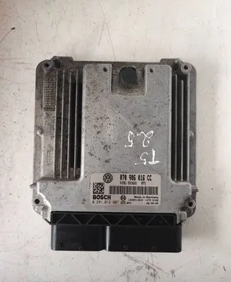 Volkswagen Transporter - Caravelle T5 Engine control unit/module 070906016CC 0281012907 1039S14834