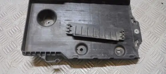 Battery box tray
