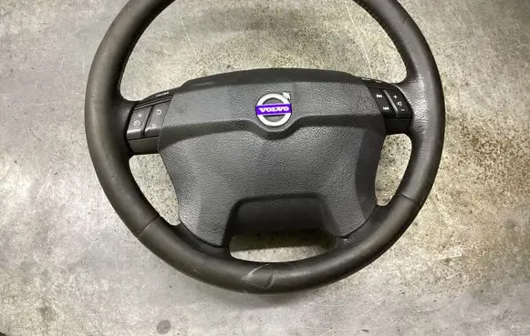Volvo XC90 Steering wheel 8666891