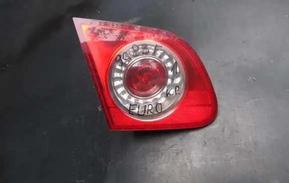 Volkswagen PASSAT B6 Tailgate rear/tail lights ZSB3C5945093E