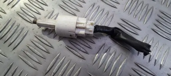 Toyota Avensis Verso Brake pedal sensor switch