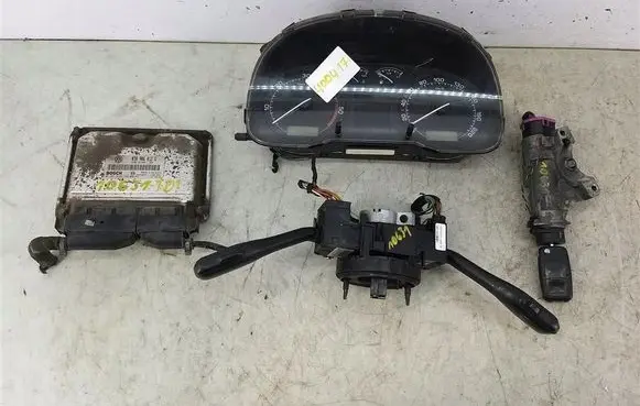 Skoda Octavia Mk1 (1U) Engine ECU kit and lock set 