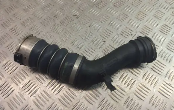 BMW X3 F25 Air intake hose/pipe 7601875