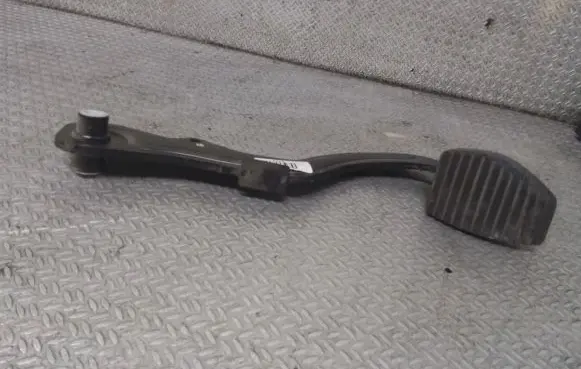 Citroen C4 I Brake pedal 9653940880