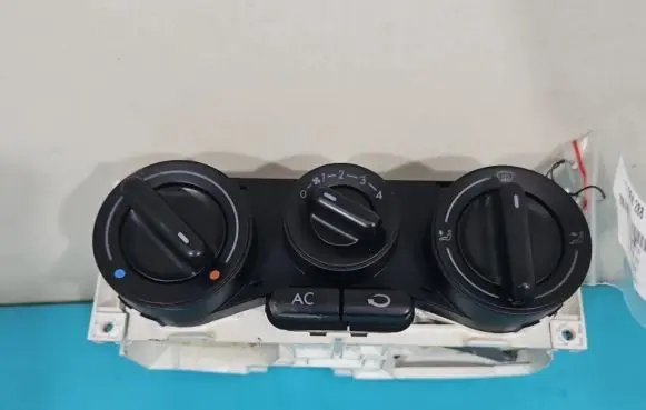 Volkswagen New Beetle Climate control/heater control trim IMPRK1384288