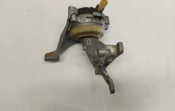 Audi SQ7 Engine mount vacuum valve 4M0399201G