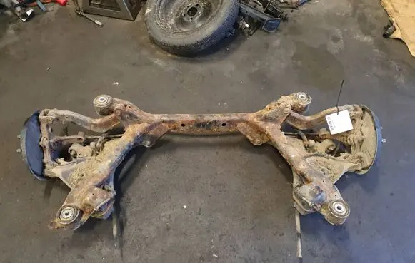 Audi A4 S4 B7 8E 8H Rear axle beam 