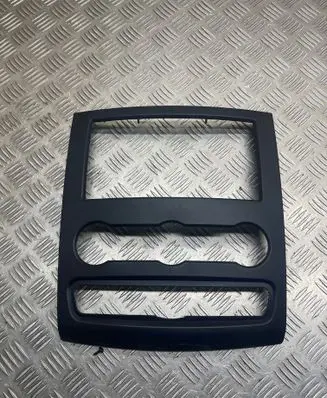 Volkswagen Crafter Radio/GPS head unit trim A9066800017