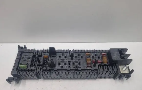 Mercedes-Benz B W246 W242 Fuse module A2469066600 2469066600