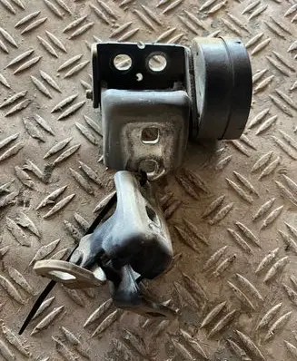 Renault Scenic II - Grand scenic II Front door upper hinge