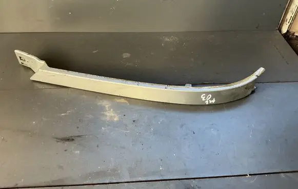 Mercedes-Benz ML W163 Under headlight/headlamp trim 1638260177