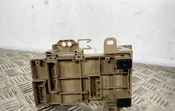 Subaru XV Fuse module JB200500N