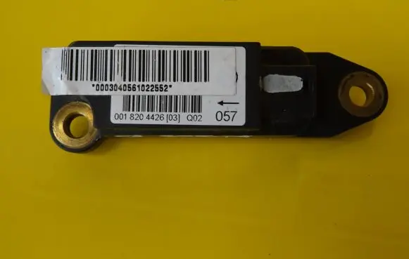 Mercedes-Benz C W203 Airbag deployment crash/impact sensor 0018204426