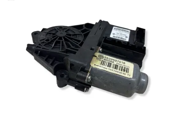 Skoda Roomster (5J) Front door window regulator motor 5K0959701B