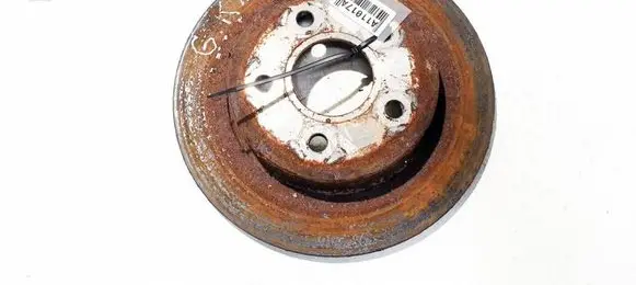 Ford Focus Rear brake disc neventiliuojamas