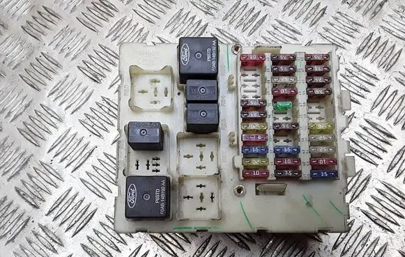 Ford Focus Fuse box set 6S4T-14A073-AB