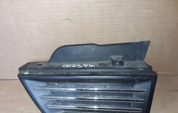 Dodge Nitro Fender trim (molding) 55157165AC