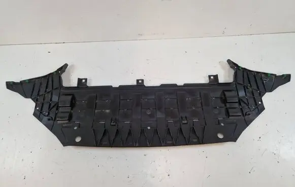 Volvo XC60 Engine splash shield/under tray 32227725