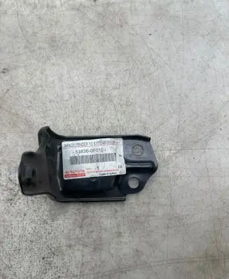 Toyota Verso Front splash guards bracket 538360F010