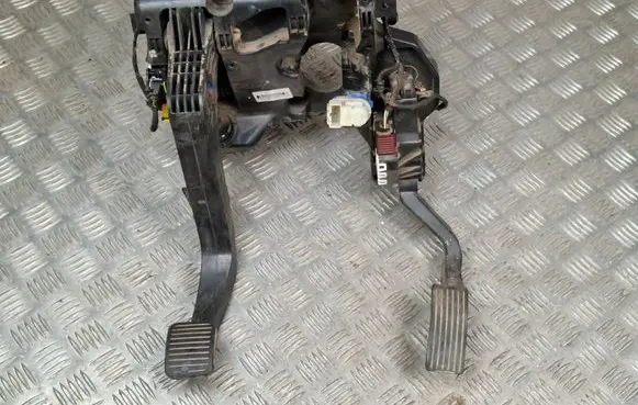 Fiat Ducato Pedal assembly 25863700