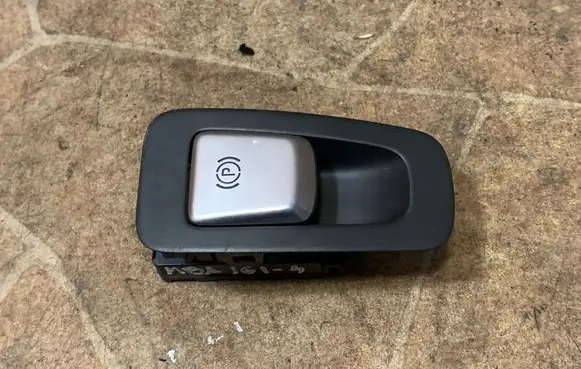 Mercedes-Benz C W205 Hand parking brake switch A2059056603
