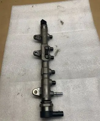 BMW 2 F46 Fuel main line pipe 8514154 0445214315 0281002949