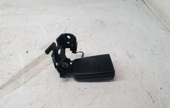 Mercedes-Benz GLC X253 C253 Rear seatbelt buckle A2058600369