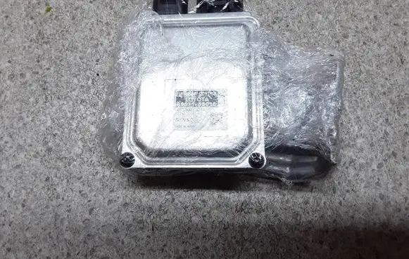 Lexus RX 450H Fuel injection pump control unit/module 8957158010
