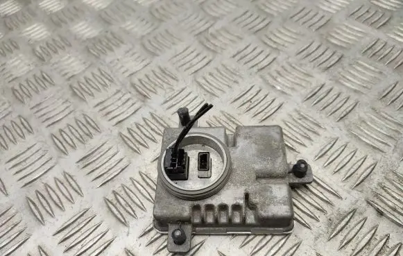 Volkswagen Tiguan Headlight ballast module Xenon 8K0941597C