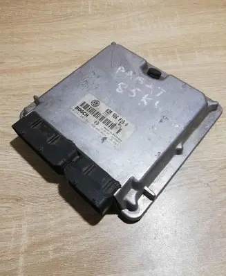 Volkswagen PASSAT B5 Engine control unit/module ECU 038906019A 0281001691
