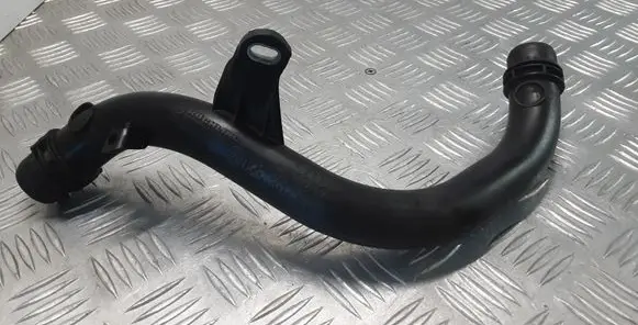 Audi A4 S4 B8 8K Engine coolant pipe/hose 04L121071H