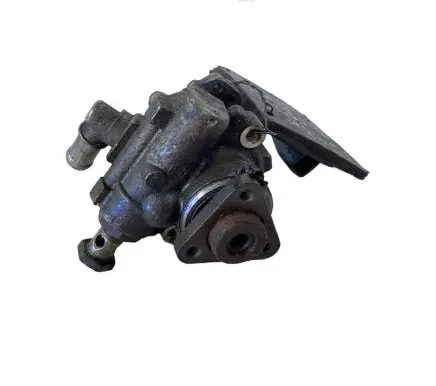 Audi A6 S6 C5 4B Power steering pump