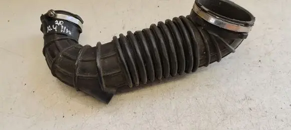 Air intake hose/pipe
